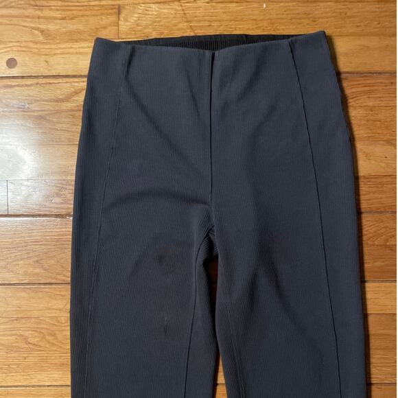 Lululemon Brushed Softstreme Ribbed Zip Flared Pant 32.5". $148 - Picture 8 of 16
